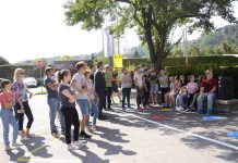 Hvalevredna poteza, a kaj je s slovenščino?