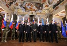 Na brežiškem gradu obeležili 100-letnico slovenskega vojaškega letalstva