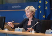 Romana Tomc: Ob propadlem poskusu političnega prevzema RTV vlada očitno nervozna