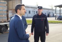 Namesto da bi nabavil maske, Šarec zasmehuje ministra Tonina