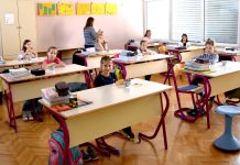 Ocenjevanje v osnovnih šolah med epidemijo ni priporočljivo, ni pa tudi prepovedano