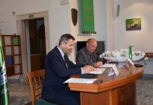 Podpisali pogodbo za gradnjo prizidka Valvasorjeve knjižnice Krško