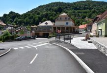Brežice: Zaključena gradbena dela za cesto in pločnik v vaškem središču Čateža ob Savi