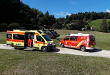 V Jelovcu padec motorista, v Krmelju pomoč pri prevozu obolele osebe v UKC Maribor
