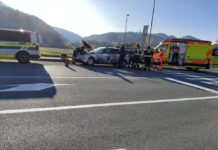 Boštanj: Trčili dve vozili