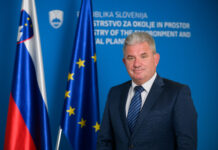 Minister Vizjak pozitiven na testu za novi koronavirus