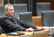 Bodo v SD svojega poslanca pozvali k odstopu?
