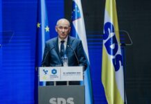 Janši še en mandat na čelu najmočnejše stranke v državi