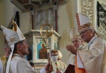V Mirni Peči posvetili novega škofa novomeške škofije