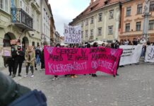 Ko skrajna levica in poslanka Sukičeva na nasprotna stališča odgovorijo z nestrpnostjo in primitivizmom