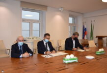 Podpisana pogodba za gradnjo kolesarske povezave Krško-Kostanjevica na Krki
