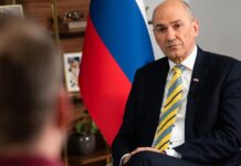 Janša, Fiala in Morawiecki z vlakom v osrčje vojne Rusije z Ukrajino