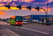Ikea in Volskwagen v znak solidarnosti z Ukrajino zapirata poslovalnice v Rusiji