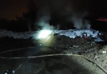 Čatež ob Savi: Na parkirišču bencinskega servisa zagorelo