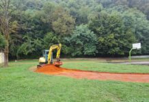 V brestaniški osnovni šoli urejajo športno igrišče
