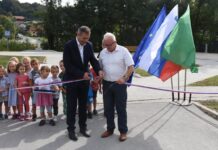 V Brestanici namenu predali obnovljeno postajališče za avtodome in novo izposojevalnico koles