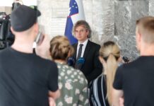 Ukaz Golobu iz ozadja: “Ne boš odgovarjal!”