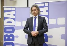 Golob se izogiba neprijetnim vprašanjem o njegovih balkanskih poslih