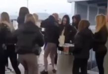 S pestmi nad dekle, nato vse objavili na družbenih omrežjih (video)