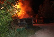 Gorelo v Dobruški vasi, požar naj bi bil podtaknjen