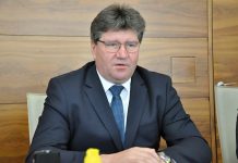 Brežiški župan Molan: “Vlada bolj skrbi za migrante kot za varnost domačinov!”