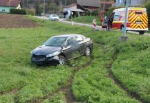 Brežice: 86-letni voznik povzročil kar tri prometne nesreče