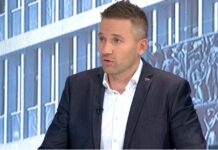 Reberšek o Tini Gaber: “Imamo prvo damo, ki je kot VEGETA, v vse se meša in pod njo se dogaja marsikaj”