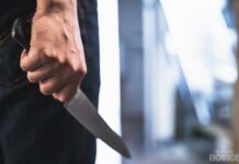Na parkirišču v Dobovi poškodoval moškega in pobegnil s kraja