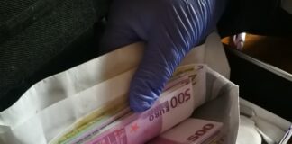 Krški policisti zasegli ponarejene bankovce za več kot 23.000 €