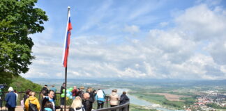 Razgledno ploščad na Svetem Vidu uradno predali v namen