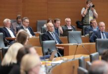 Ob priznanju Palestine: V zgodovini slovenskega parlamentarizma se še ni zgodila taka manipulacija procedure