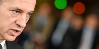 Velike obljube in projekti tik pred volitvami