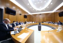 Župan Molan in podžupan Olovec včeraj v državnem zboru o romski problematiki in nasilju v šolah