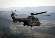 Helikopter odpeljal hudo poškodovanega motorista