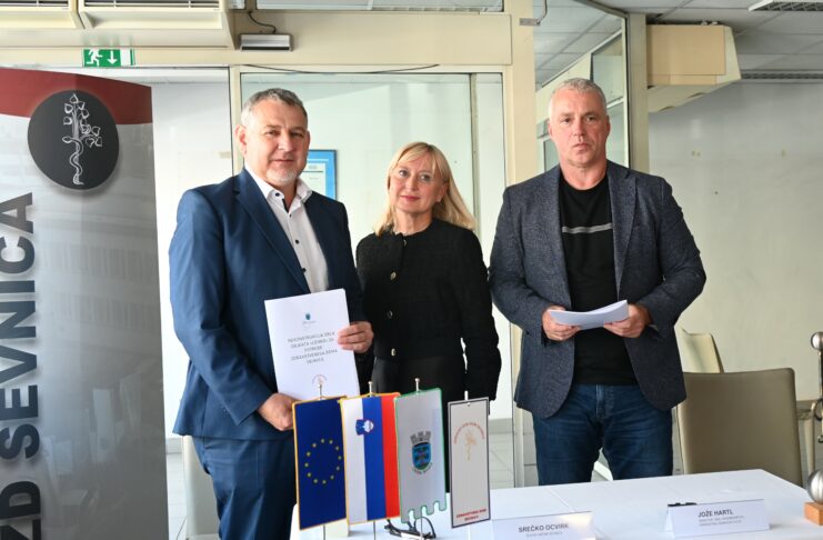 Podpis pogodbe za rekonstrukcijo objekta »Cenko« za potrebe Zdravstvenega doma Sevnica