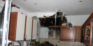 Veliko Mraševo: Zagorel nadstrešek in hiša
