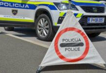 Trčil v službeno vozilo policije