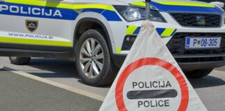 Trčil v službeno vozilo policije