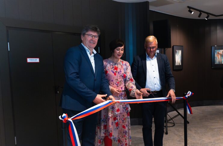 Namenu predali prenovljeni Dom kulture Brežice