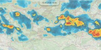 Sever države zajela neurja, ponekod pada tudi toča