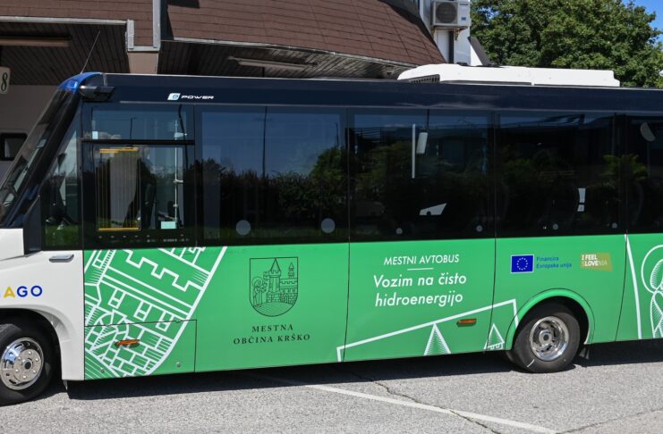 Po Krškem že vozi nov električni avtobus