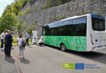Krško: Z vožnjo v uporabo predali nov električni avtobus