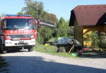 Prometna nesreča v Leskovcu pri Krškem terjala smrtno žrtev