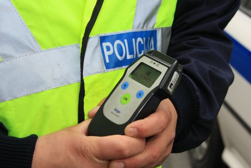 Čez vikend na posavskih cestah vozniki pod vplivom alkohola in brez vozniškega dovoljenja