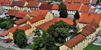 V Sevnici bodo obnavljali občinsko stavbo