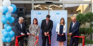 Odprli Penzion Paradiso, prišel tudi minister