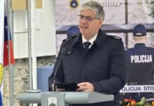 Odstopil tudi minister za notranje zadeve Poklukar
