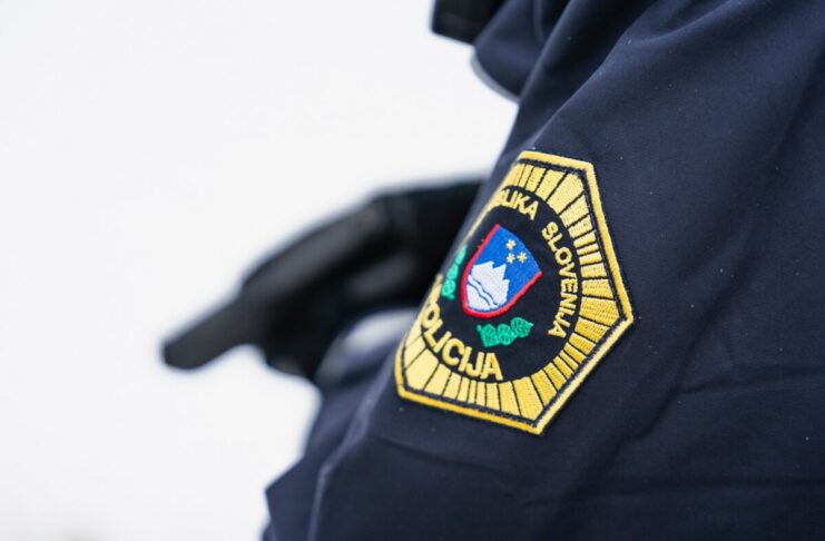Nekdanji policist o intervencijah v romskih naseljih: Situacija je zdavnaj ušla izpod nadzora!