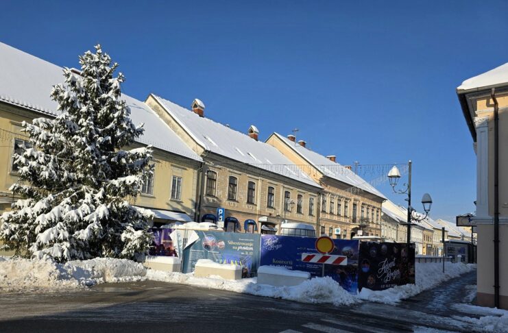 Cesta v starem mestnem jedru Brežic ostaja zaprta do 18. januarja