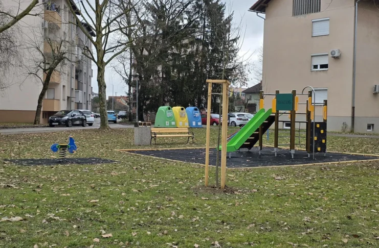 V Brežicah urejen park med Šolsko in Kettejevo ulico